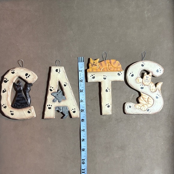 Decorative 'CATS' Wall Hanging - Picture 8 of 8